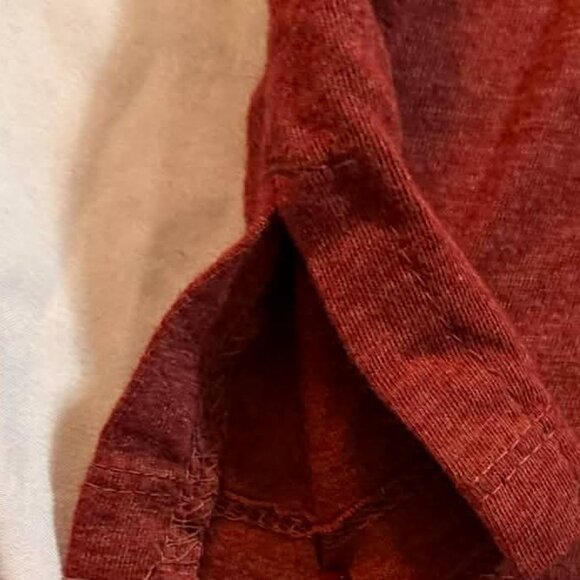 Bundle of FOUR Falls Creek brand Long Sleeve Vneck basic tops SIZE MEDIUM - Picture 5 of 13